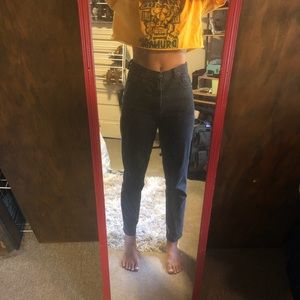 Super cute black straight jeans
